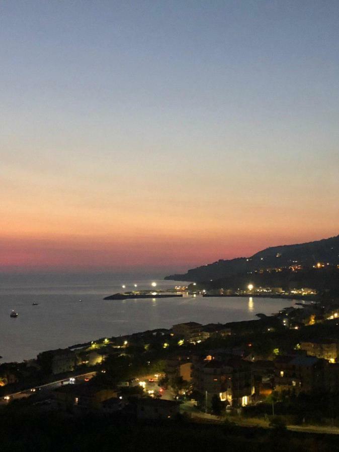 La Terrazza Di Carmen E Fausto Leilighet Cetraro Eksteriør bilde